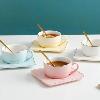 Macaron de cor de café, copos e pratos, excelente pintada a ouro de cerâmica, copos, Europeu tarde de chá